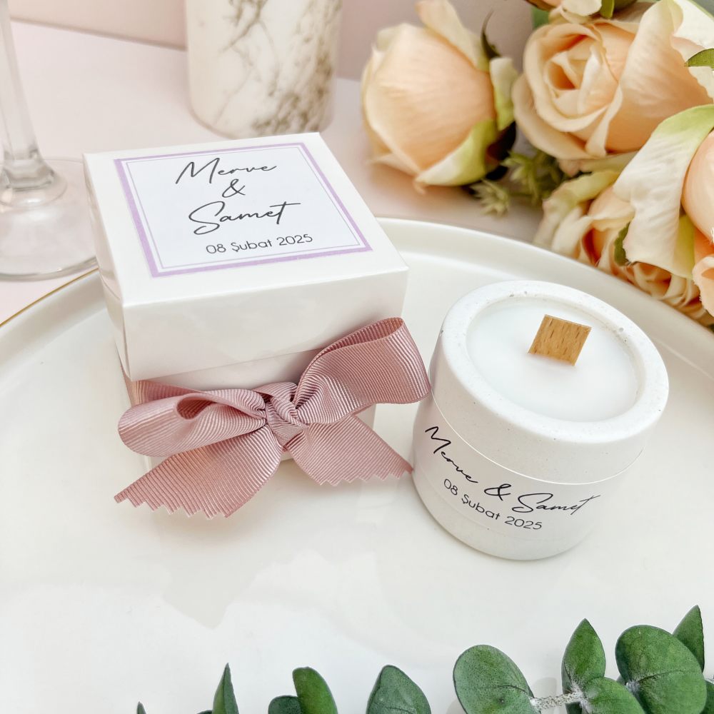 Kutulu Beton Hediyelik Mum, Pudra Kurdeleli
