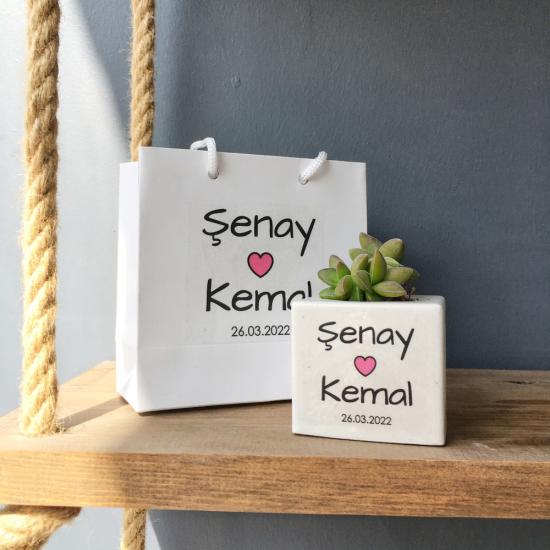 Çantalı Küp Beton Saksı